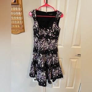 White House Black Market - black and floral dress - Size 2